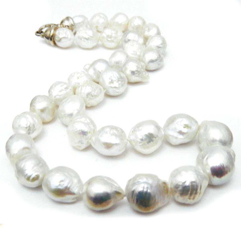 White 10.5-15mm Round Ripple Pearls Necklace